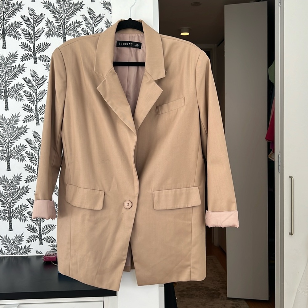 Tan oversized Blazer